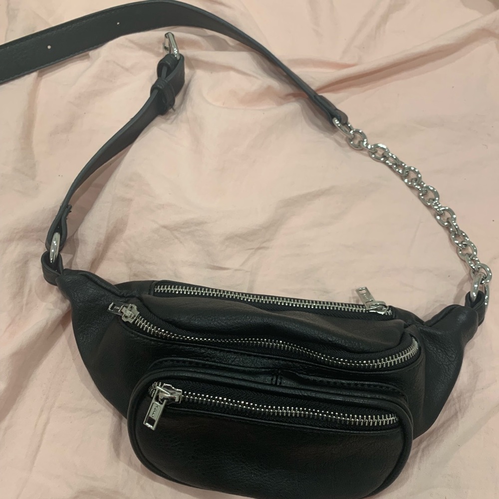 Brandy Melville fanny pack